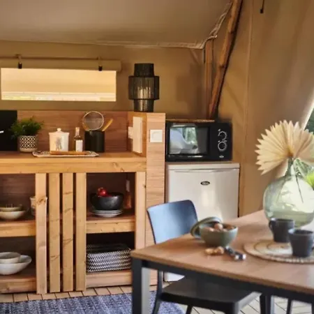 Zecamping 3 Etoiles Espace Aquatique Pet Friendly Mobil-home Bbq 4 Pers Роскошный шатер Tauriac (Lot)