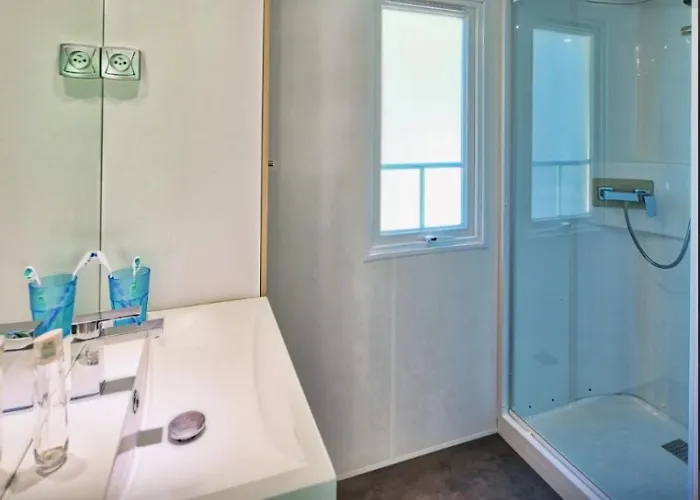 3 Etoiles - Parc Aquatique - Ccbeebd Kamp alanı