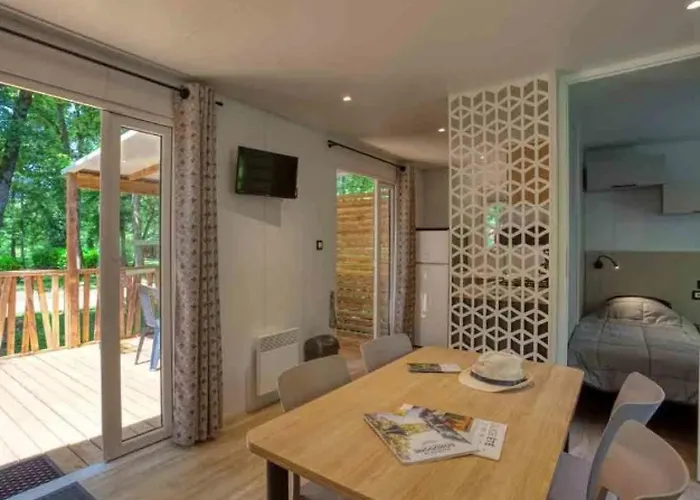 Zecamping 3 Espace Aquatique Pet Friendly Mobil-home Bbq 4 Pers Luxusní stan