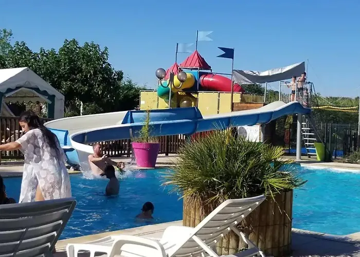 캠프장 3 Etoiles - Parc Aquatique - Ccbeebd 3*